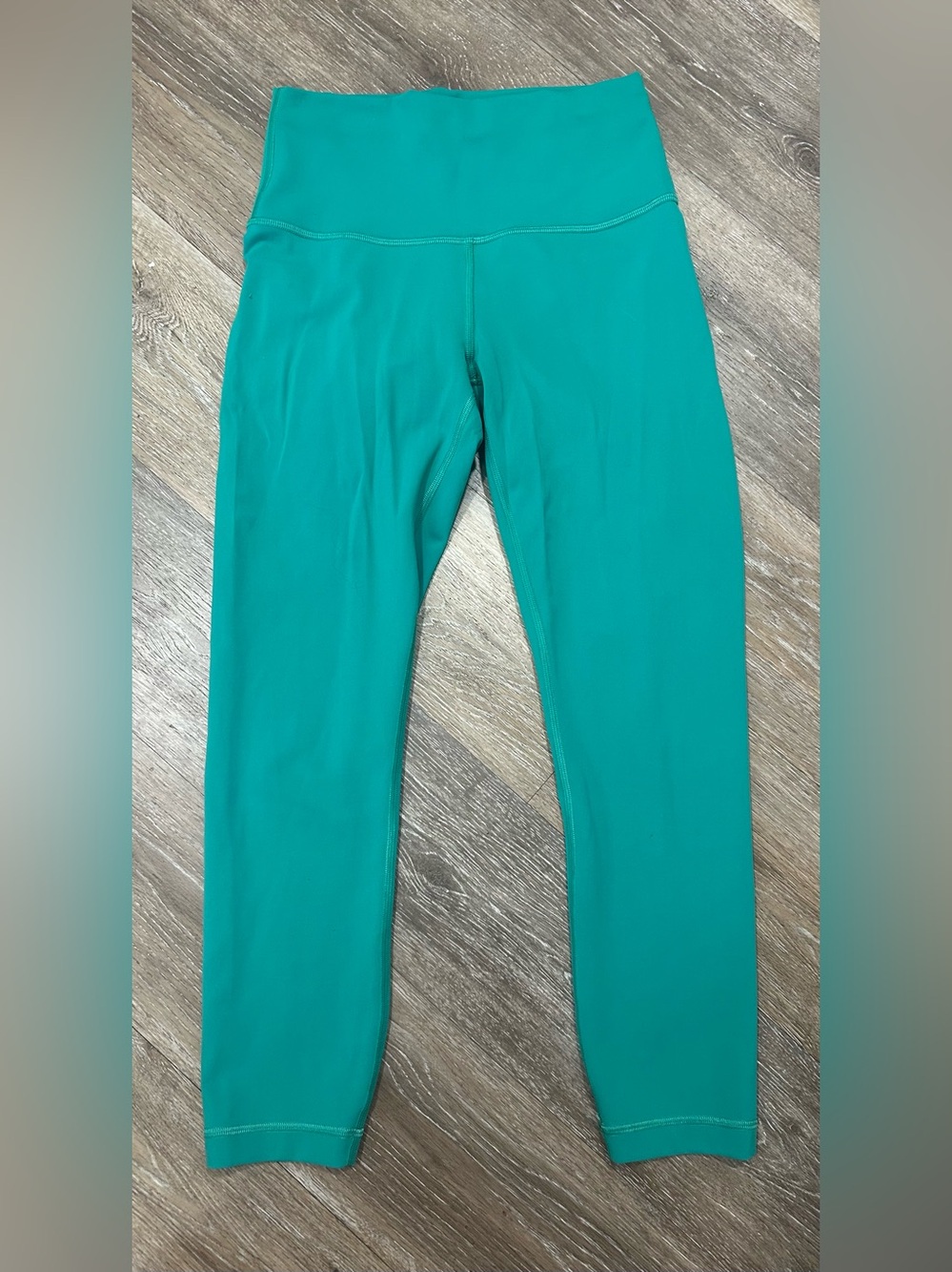 Lululemon High-Waist Teal Active Cropped Leggings